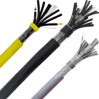 Três tipos de cabos multicoaxiais cortados sobre fundo branco. Cabo à esquerda com capa amarela e fios coloridos isolados; cabo do meio preto com múltiplos fios finos; e cabo à direita com blindagem trançada de metal, tipo coaxial.