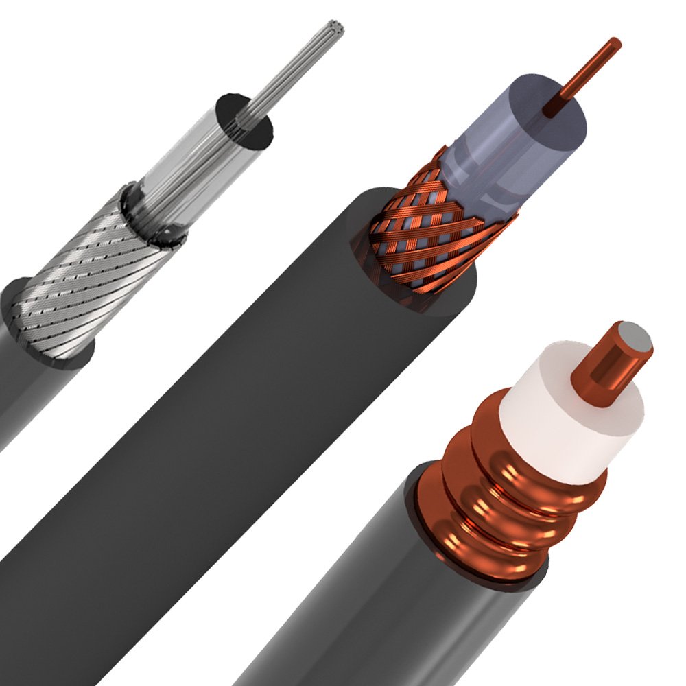 Cabos coaxiais 50 Ohms cortados exibindo suas camadas internas, com destaque para blindagem e isolamento, mostrando a robustez e a precisão na construção para aplicações de comunicação.