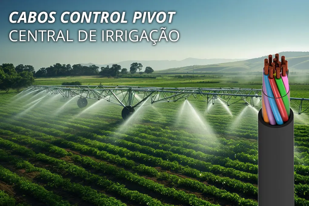 Imagem de um sistema de irrigação por pivô central em lavoura verde, com jatos d’água. À direita, um Cabo Agronegócio exposto.