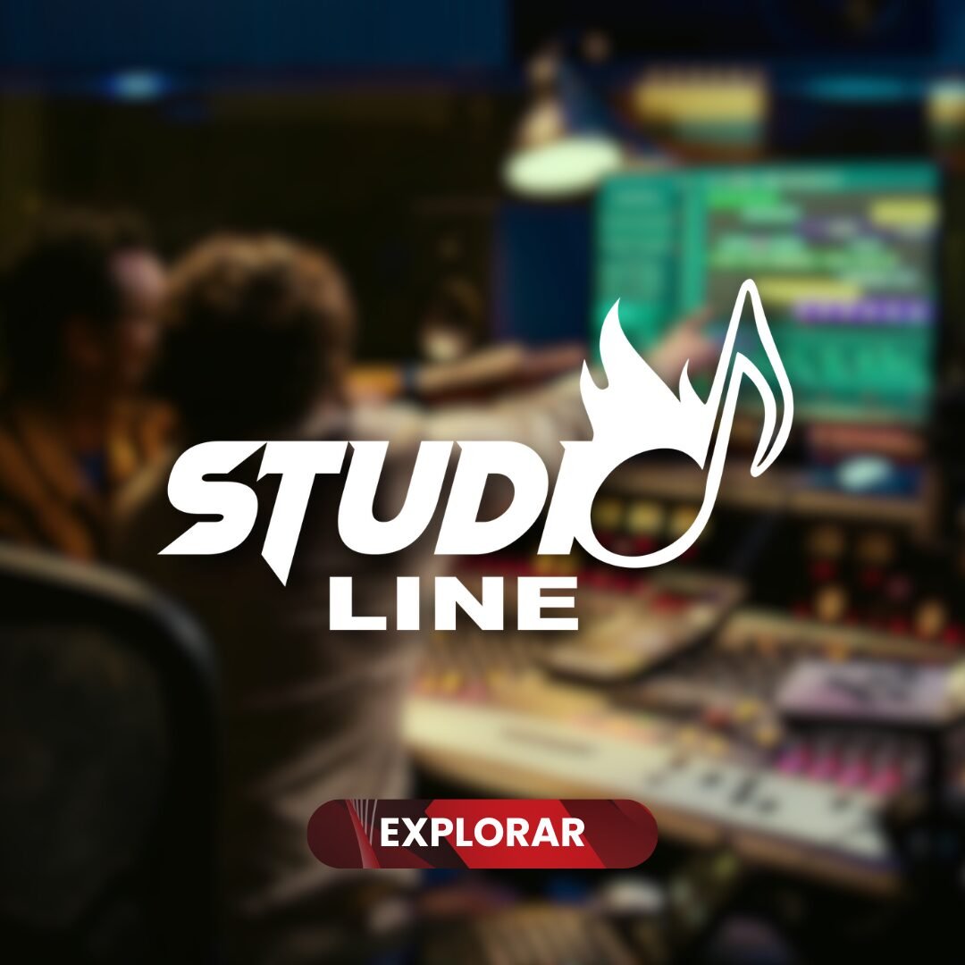 Dois profissionais em estúdio diante de telas e mesa de som; logo Studio Line com nota musical em chamas e botão vermelho EXPLORAR.