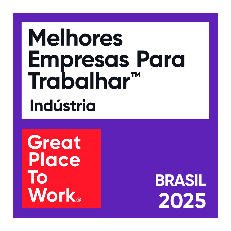 Selo da Great Place to Work destacando 'Melhores Empresas Para Trabalhar' no setor da indústria, Brasil 2024, em cores predominantes roxo, branco e vermelho.
